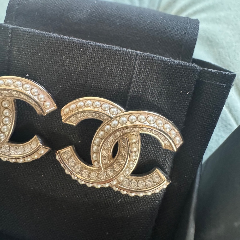 Chanel earrings - Picture 3 of 6